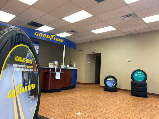 Tire Shop «Goodyear Auto Service Center», reviews and photos, 3515 W Union Hills Dr #100, Glendale, AZ 85308, USA