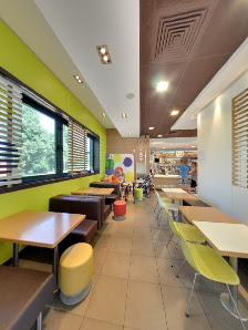 McDonald's Tavagnacco Via Nazionale, 130, 33010 Reana del Rojale UD, Italia