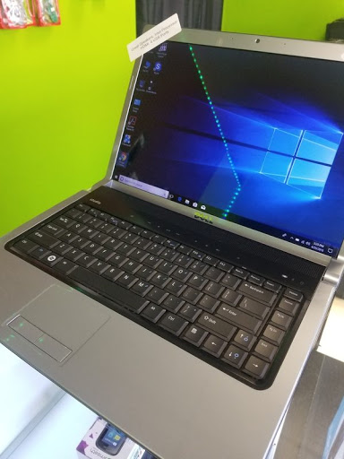 Computer Repair Service «Zombie Techs Computer Repair & Cell Phone Repair», reviews and photos, 831 E Algonquin Rd, Schaumburg, IL 60173, USA