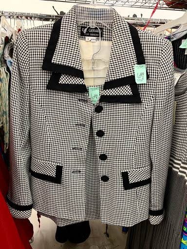 Thrift Store «Hope of the Valley Thrift Store», reviews and photos, 2790 E Los Angeles Ave, Simi Valley, CA 93065, USA