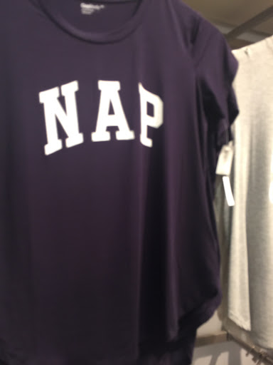 Clothing Store «Gap», reviews and photos, 673 Collins Ave, Miami Beach, FL 33139, USA