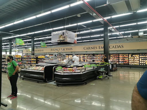 Supermercado La Colonia Foresta #54