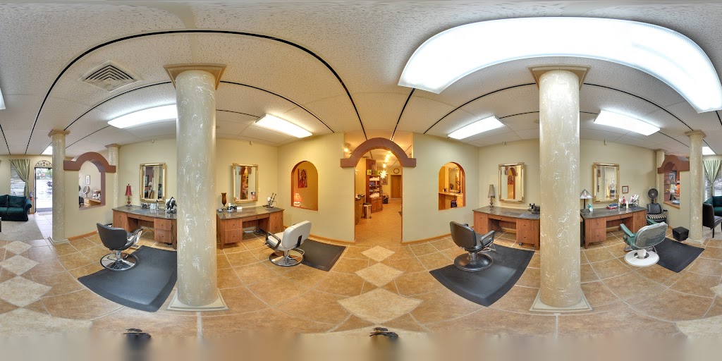 Salon At Tuscany 80634