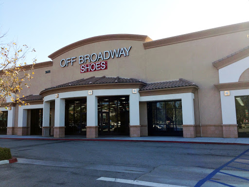 Off Broadway Shoe Warehouse, 2675 W Hillcrest Dr, Newbury Park, CA 91320, USA, 