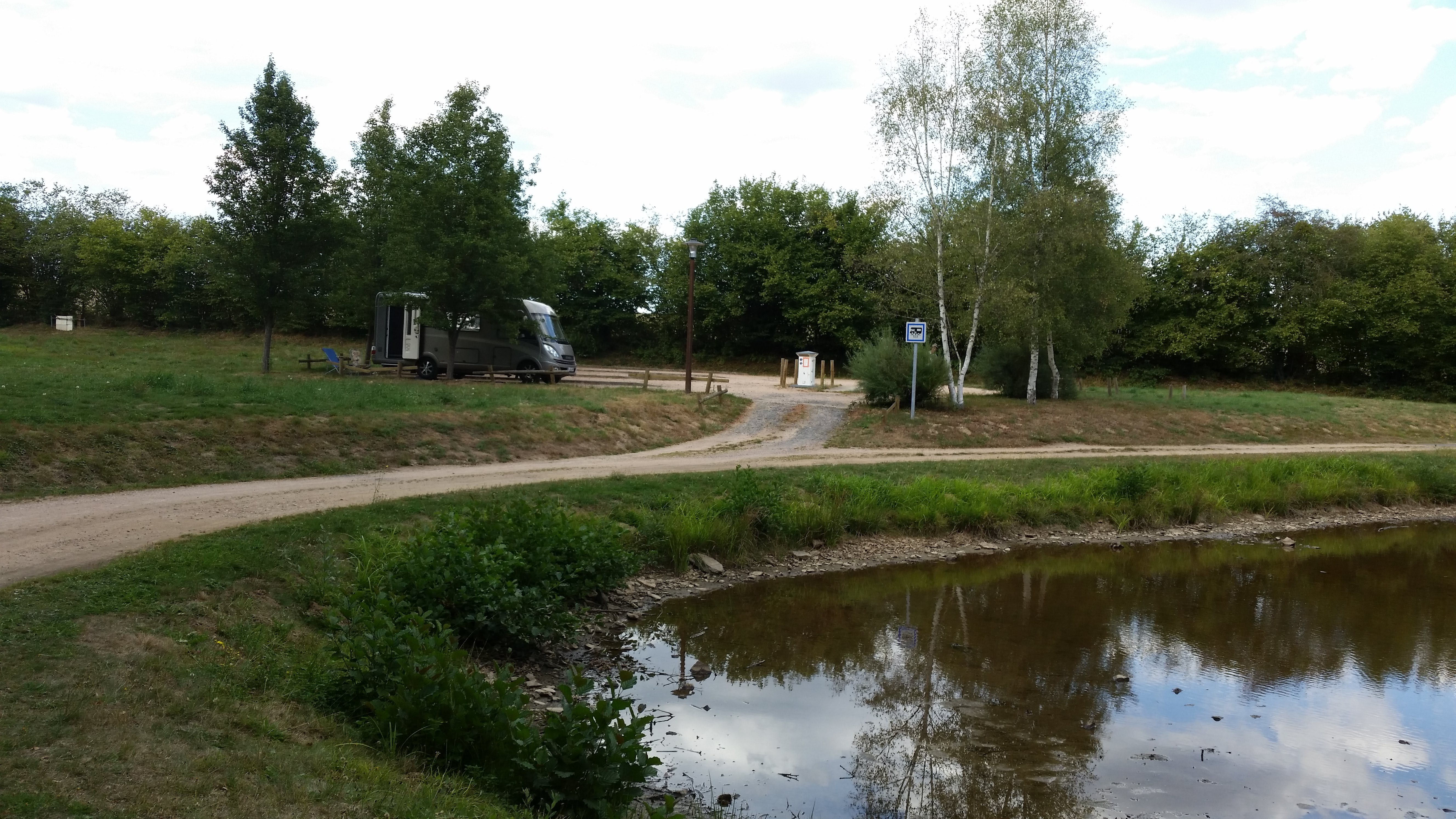 Photo n° 3 de l'avis de Gill. fait le 11/09/2018 à 19:23