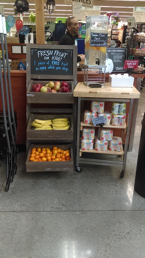 Grocery Store «Haggen Food & Pharmacy», reviews and photos, 17641 Garden Way NE, Woodinville, WA 98072, USA