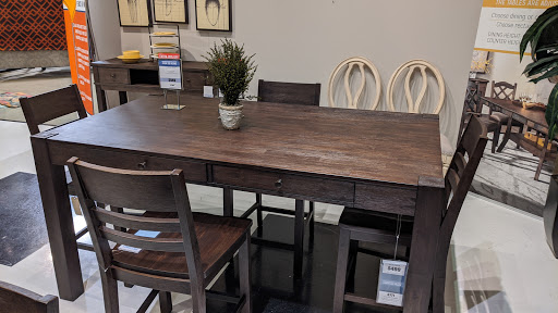 Furniture Store «Haynes Furniture», reviews and photos, 12620 Jefferson Ave, Newport News, VA 23602, USA