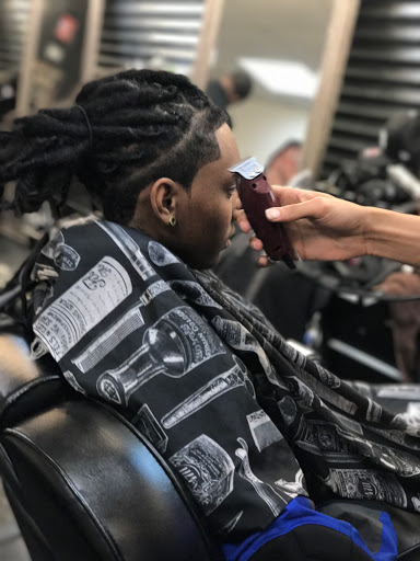 Barber Shop «Trimmers & Shears Barber Shop», reviews and photos, 2324 E Little Creek Rd, Norfolk, VA 23518, USA