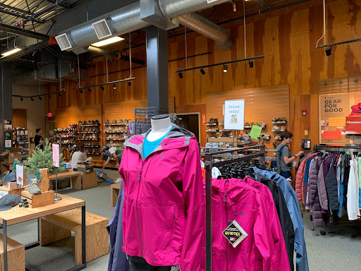 Camping Store «REI», reviews and photos, 98 Old Derby St Ste 470, Hingham, MA 02043, USA