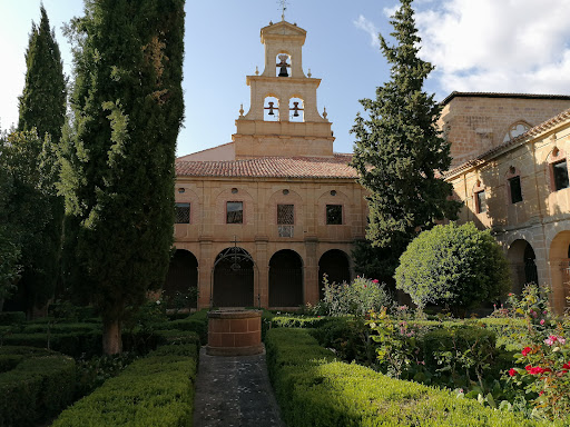 Santa Maria de San Salvador Monastery, Atracción turística en Cañas,La Rioja