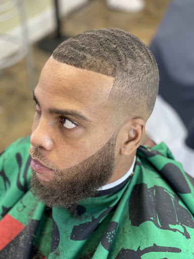 Barber Shop «Fatheadz Barber Shop», reviews and photos, 2516 Paul W Bryant Dr, Tuscaloosa, AL 35401, USA