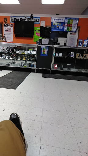 Cell Phone Store «U.S Mobile Center», reviews and photos, 8601 N Telegraph Rd, Dearborn Heights, MI 48127, USA