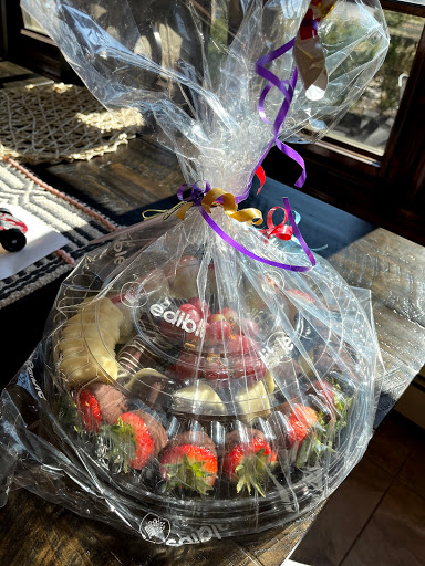 Gift Shop «Edible Arrangements», reviews and photos, 3251 Horseblock Road, Medford, NY 11763, USA