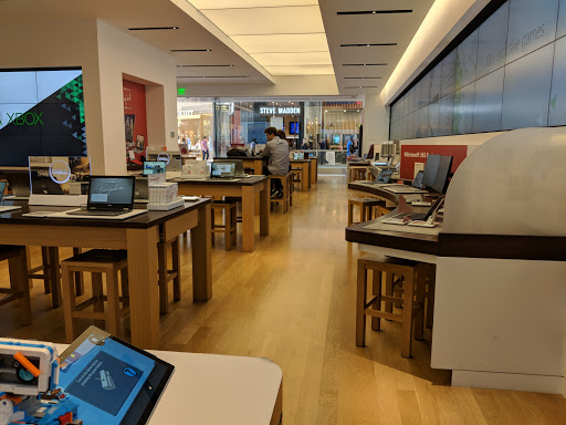 Electronics Store «Microsoft», reviews and photos, 10250 California Route 2 #1045, Los Angeles, CA 90067, USA