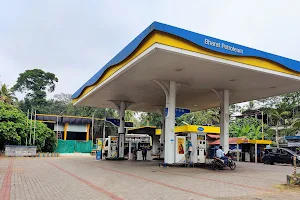Bharat Petroleum, Petrol Pump -Madolil Fuels Pullad Thiruvalla East image