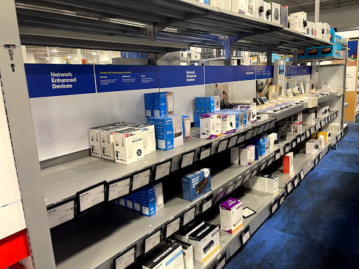 Electronics Store «Best Buy», reviews and photos, 1501 New Britain Ave, West Hartford, CT 06110, USA