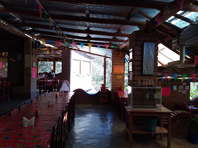 Restaurante y granja de truchas Casa Cortés - 68777 Santa Catarina Ixtepeji, Oaxaca, Mexico