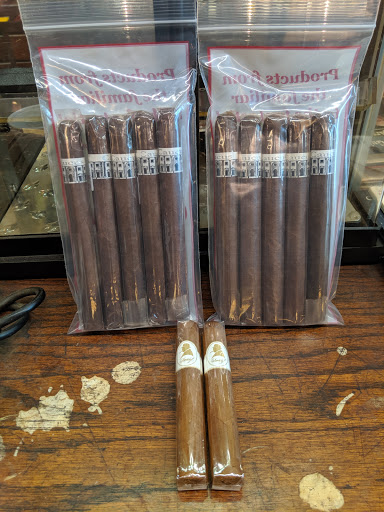 Tobacco Shop «Georgetown Tobacco», reviews and photos, 3144 M St NW, Washington, DC 20007, USA