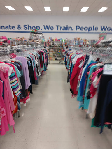 Thrift Store «Goodwill Store and Donation Center», reviews and photos, 2025 E Market St, Harrisonburg, VA 22801, USA