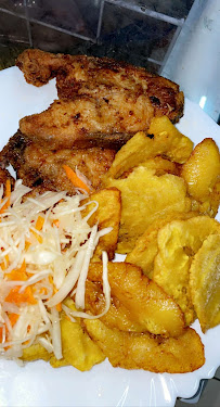 Plats et boissons du Restaurant haïtien H Food Morne des Esses à Sainte-Marie - n°4