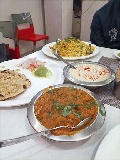 Dhanraj Fast Food - West Of Dinkar Golamber ,Infront Of Petrol Pump, RK Ave, Rajendra Nagar, Patna, Bihar 800016, India