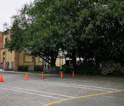 Plaza Cuicuilco Inbursa photo
