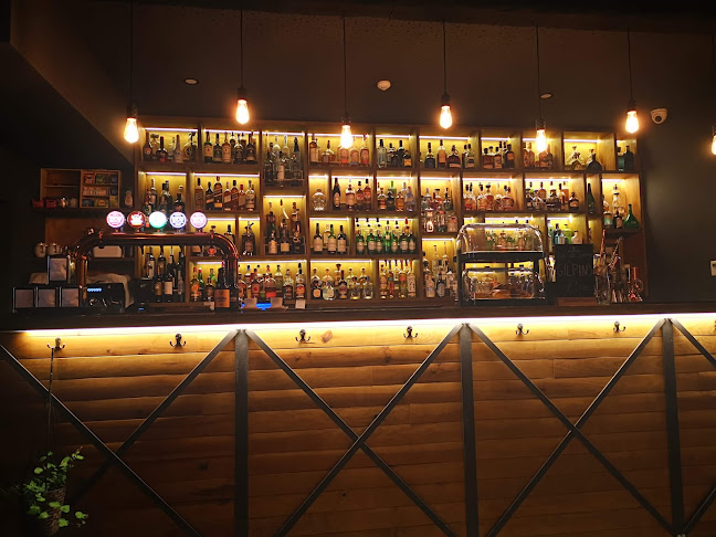 Alavarium Cocktail Bar