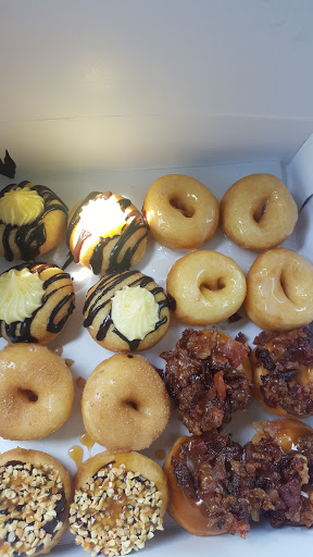 Donut Shop «Mini Doughnut Factory», reviews and photos, 2109 S Dale Mabry Hwy, Tampa, FL 33629, USA