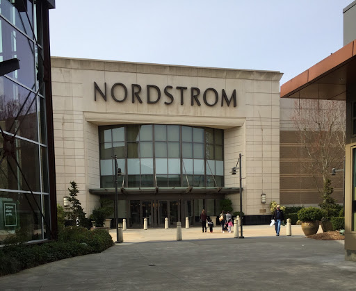 Nordstrom Alderwood Mall, 3200 184th St SW, Lynnwood, WA 98037, USA, 