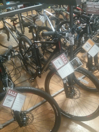Bicycle Store «Performance Bicycle», reviews and photos, 155 W Golf Rd, Schaumburg, IL 60195, USA