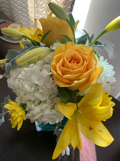 Florist «EC Florist & Gifts», reviews and photos, 224 Washington St, Brookline, MA 02445, USA