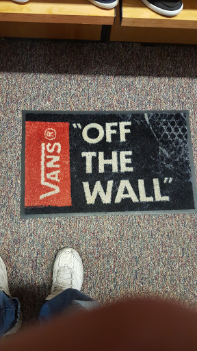 Shoe Store «Heel & Sole Shoes», reviews and photos, 708 Mangrove Ave, Chico, CA 95926, USA