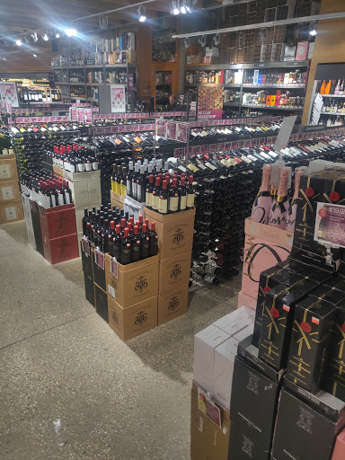 Grocery Store «Plum Market Bloomfield», reviews and photos, 3675 W Maple Rd, Bloomfield Twp, MI 48301, USA