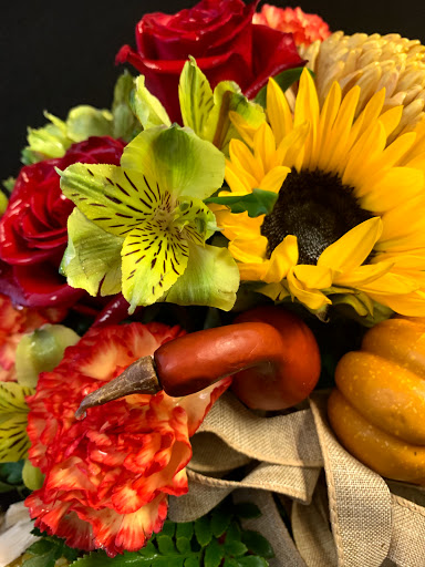 Florist «Mid Cities Florist», reviews and photos, 3225 Harwood Rd F, Bedford, TX 76021, USA