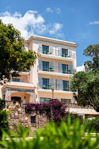 Extérieur du Restaurant Hôtel du Parc à Cavalaire-sur-Mer - n°4