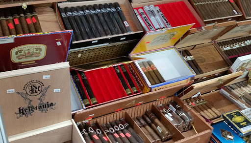 Tobacco Shop «Tobacco Barn», reviews and photos, 53 Elm St #2, Westfield, MA 01085, USA