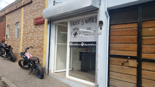 Barber Shop Black&white_hn