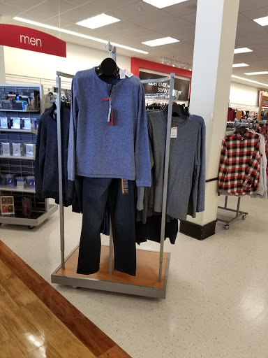 Department Store «T.J. Maxx & HomeGoods», reviews and photos, 715 E Dundee Rd, Palatine, IL 60074, USA