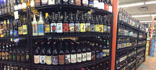 Liquor Store «Royal Liquor», reviews and photos, 1703 E 11 Mile Rd, Royal Oak, MI 48067, USA