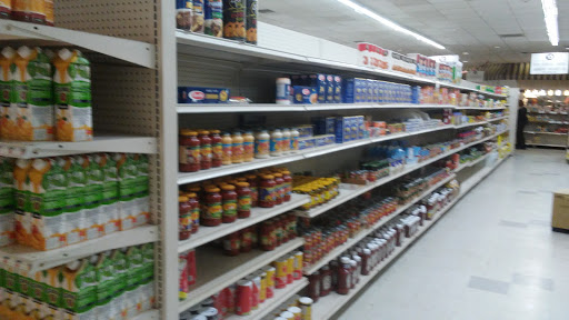 Shopping Mall «White Plains Mall», reviews and photos, 200 Hamilton Ave, White Plains, NY 10601, USA