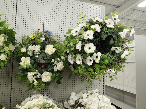 Shopping Mall «Riverdale Plaza Shopping Center», reviews and photos, 1044 W Mercury Blvd, Hampton, VA 23666, USA