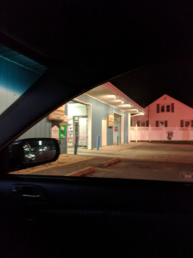 Restaurant «Celina Wine Store», reviews and photos, 716 W Logan St, Celina, OH 45822, USA