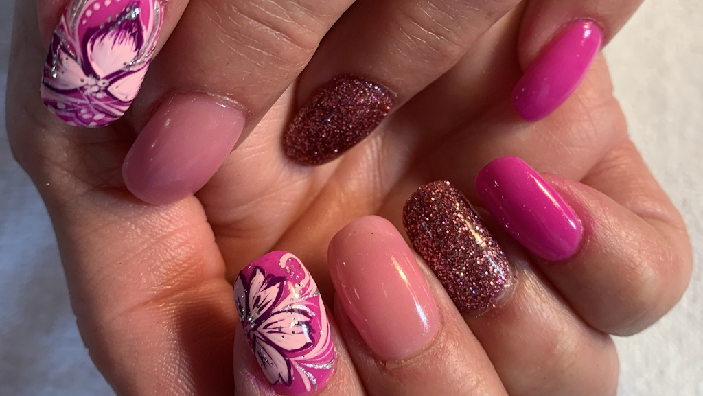 Happy Nails 12953