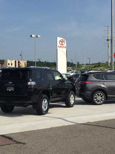 Toyota Dealer «Heintz Toyota of Mankato», reviews and photos, 1234 Raintree Rd, Mankato, MN 56001, USA