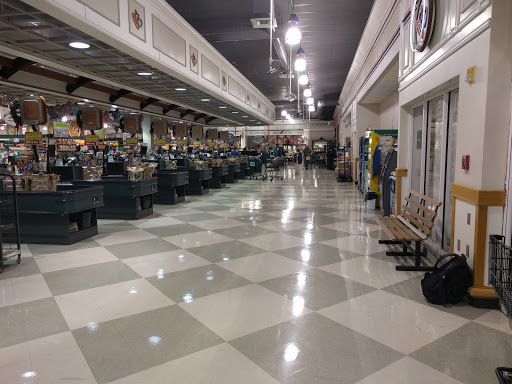 Grocery Store «Harris Teeter», reviews and photos, 500 Oberlin Rd, Raleigh, NC 27605, USA