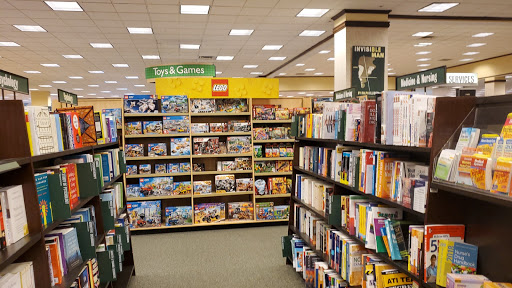 Book Store «Barnes & Noble», reviews and photos, 396 John R Rd, Troy, MI 48083, USA