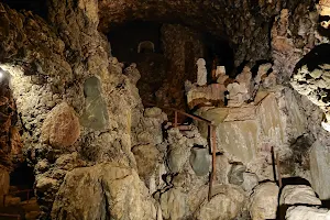 Dōkutsu-kannon (Cave of Kannon) image