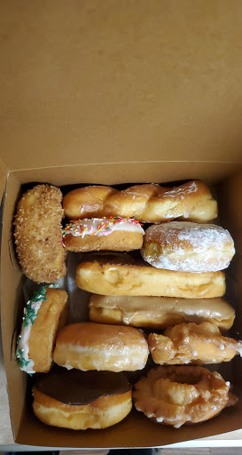 Bakery «Fresno Donut House», reviews and photos, 3145 N Blackstone Ave, Fresno, CA 93703, USA