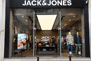 JACK & JONES image