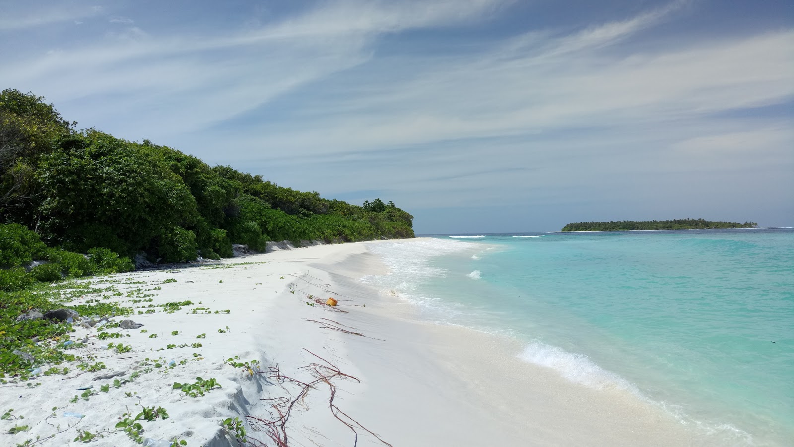 Foto van Ifuru Island Beach met helder zand oppervlakte